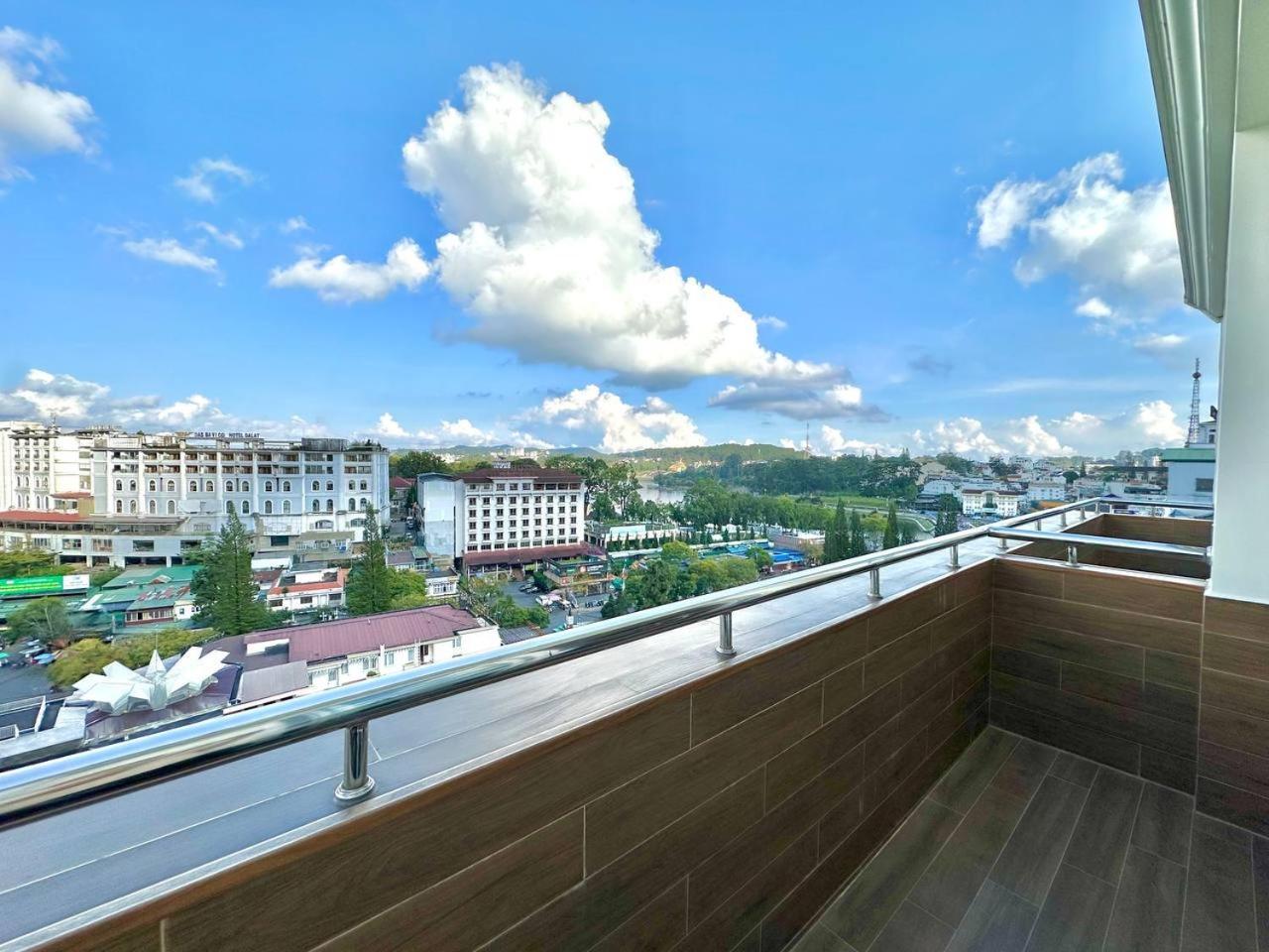 Tulip Hotel 2 Da Lat Zewnętrze zdjęcie