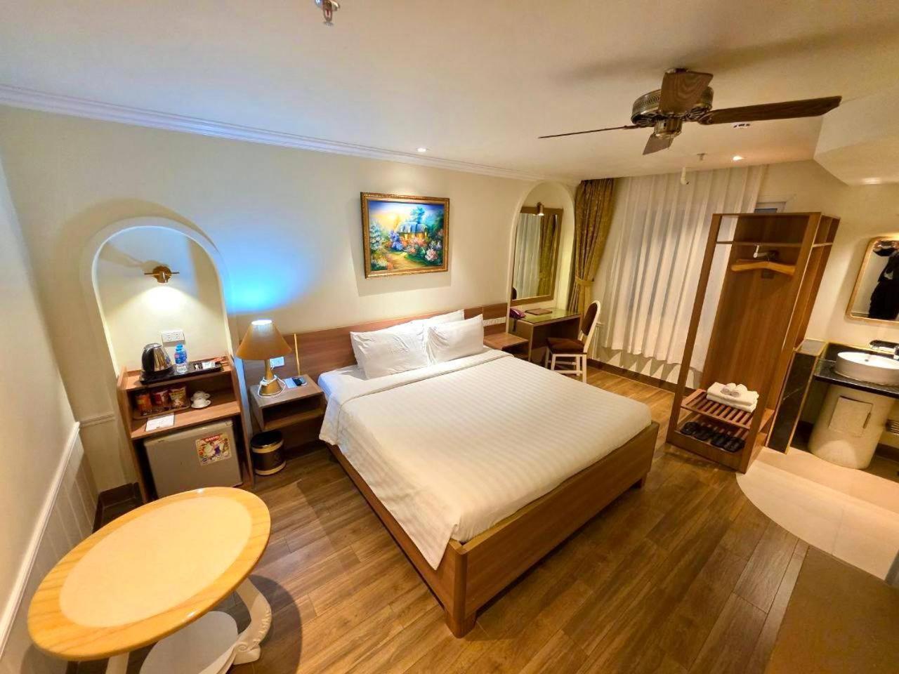 Tulip Hotel 2 Da Lat Zewnętrze zdjęcie