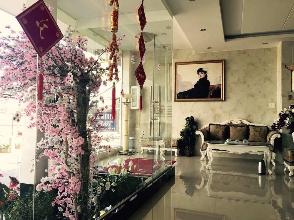 Tulip Hotel 2 Da Lat Zewnętrze zdjęcie