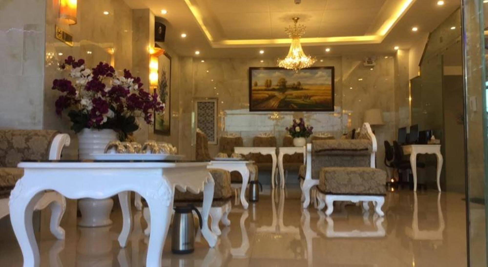 Tulip Hotel 2 Da Lat Zewnętrze zdjęcie