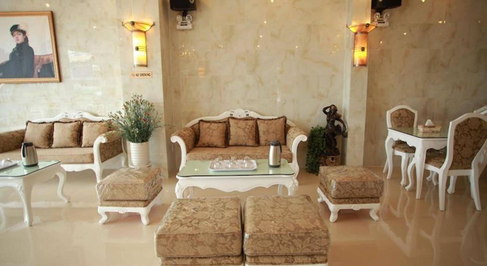 Tulip Hotel 2 Da Lat Zewnętrze zdjęcie